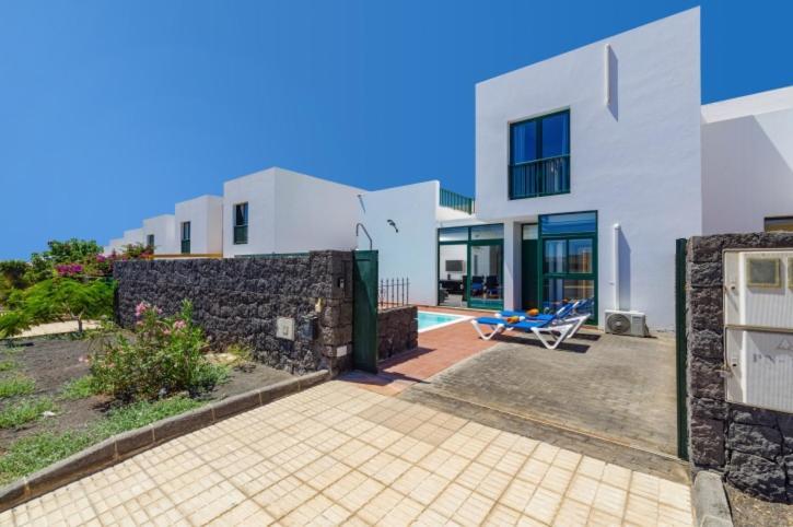 Spacious Private Villa & Private Heated Pool - Villa Sunshine กอสตา เตกีสเซ ภายนอก รูปภาพ